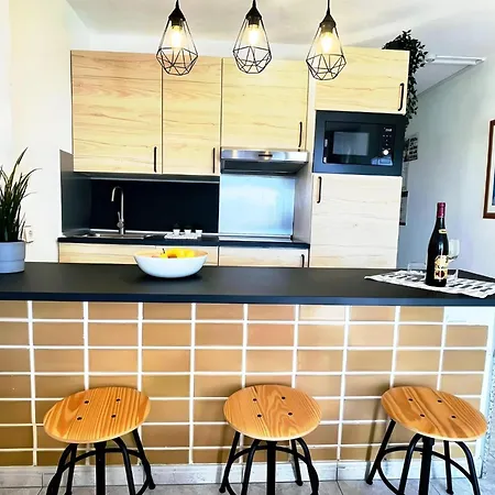 度假居 Seaview Friendly 8 *